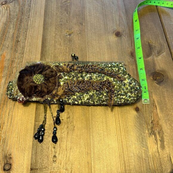 Vintage Wayne M. Kleski Katherine's Collection Gold Sequin Velvet Flower Clutch - Picture 11 of 15